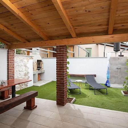 Villa Dana Banjole Εξωτερικό φωτογραφία