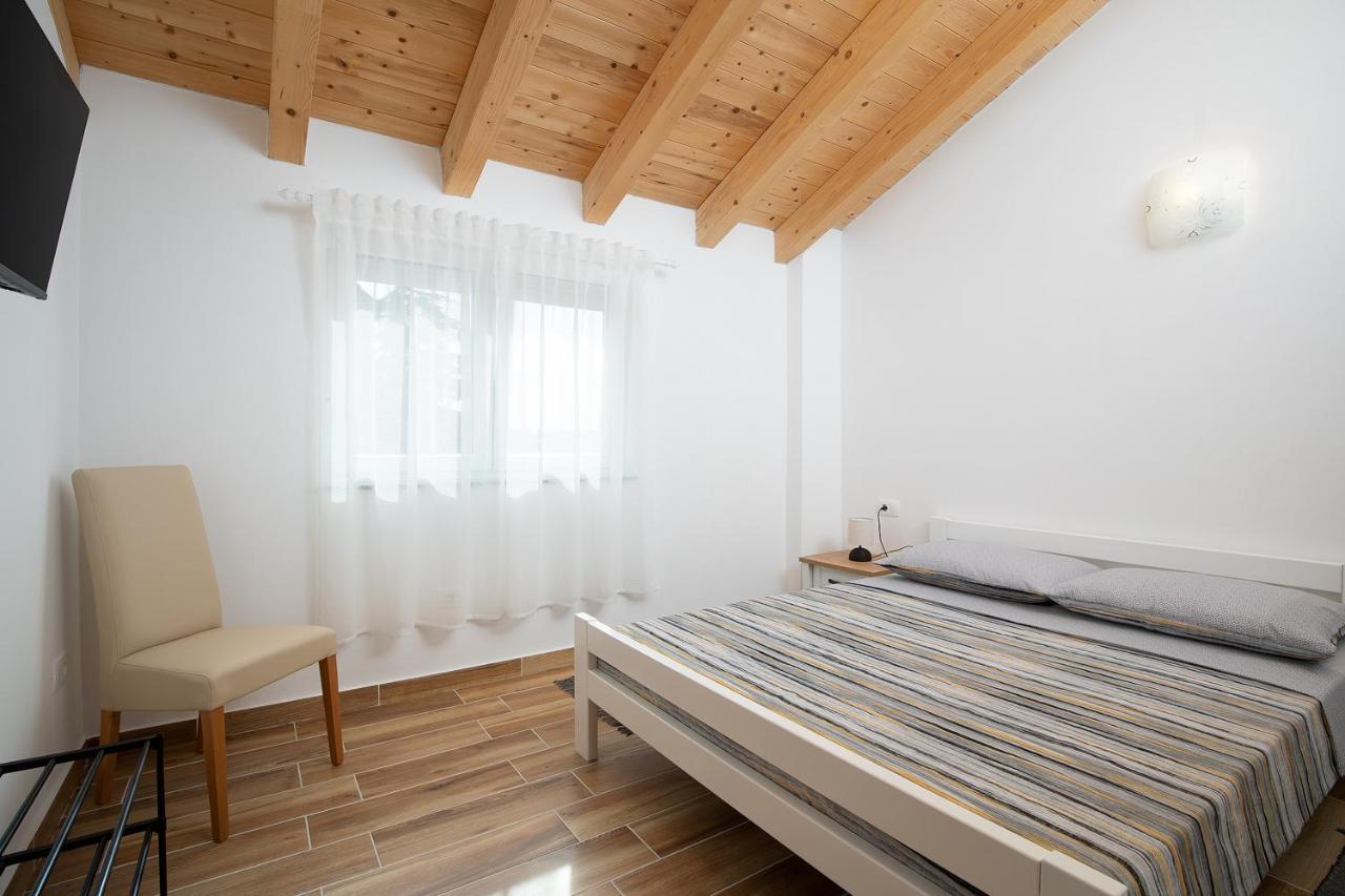 Villa Dana Banjole Εξωτερικό φωτογραφία